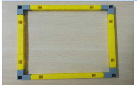 Voting machine stand using Qbits.